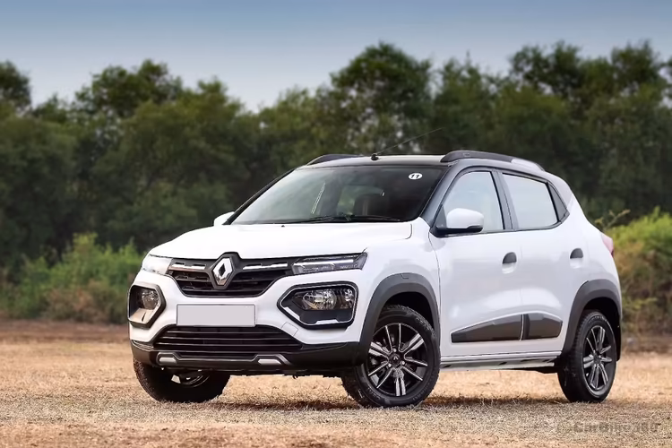Renault Kwid icy cool white hatchback with left front side exterior view Renault Kwid icy cool white hatchback with left front side exterior view