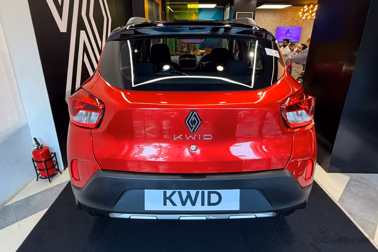 Renault Kwid Fiery Red With Mystery Black Roof rear view with close Boot Renault Kwid Fiery Red With Mystery Black Roof rear view with close Boot