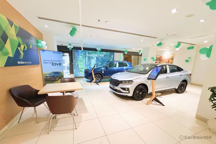 Ring Road Škoda Interior Model Consultation Area with model View area Ring Road Škoda Interior Model Consultation Area with model View area