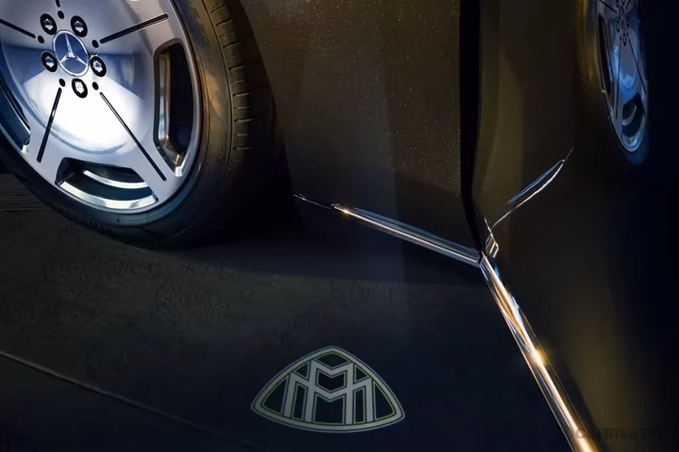 Mercedes-Benz Maybach S-Class Welcome Light Mercedes-Benz Maybach S-Class Welcome Light